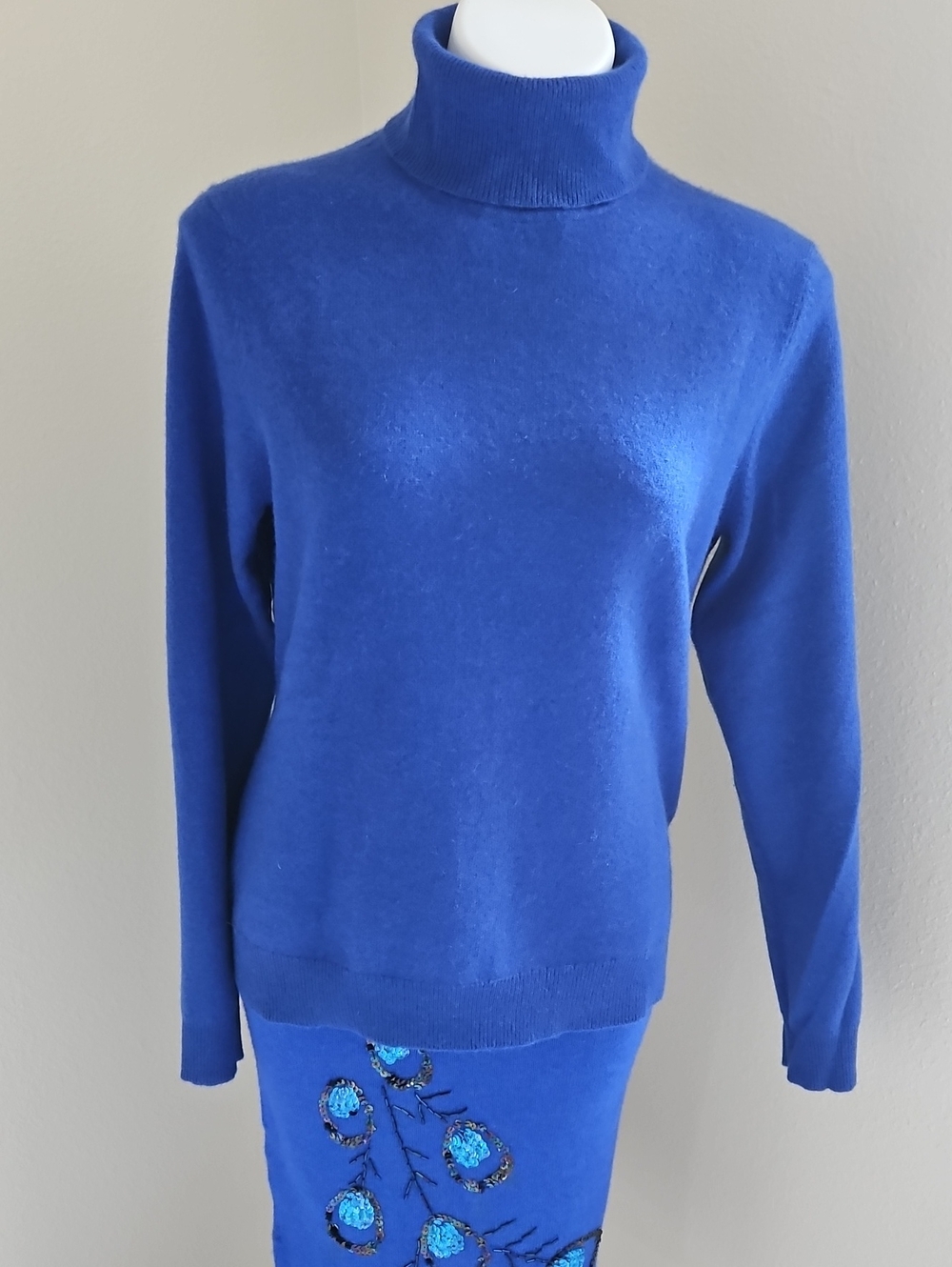 Lord & Taylor Cobalt Blue Cashmere Turtleneck Sweater Large